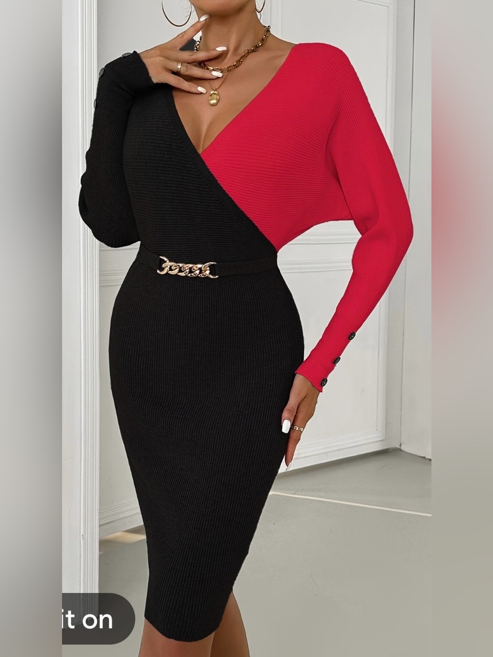 SHEIN Black and Red Colorblock V-Neck Long Sleeve Knit Dress with Gold Chain